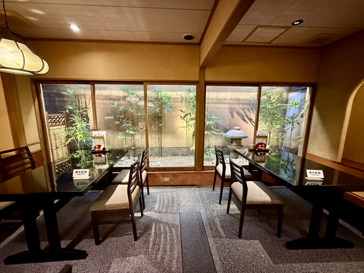 【日本九州美食】田舍庵 2026：北九州市百年鰻魚飯老店，米其林入選，鰻魚飯三吃與鰻肝串燒都是名物，台北分店叫小倉屋，參觀小倉城、宮本武藏史蹟、門司港可以吃這家 7401