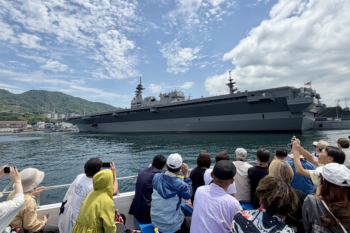 即時熱門文章：【日本廣島旅遊】吳港艦船巡遊之旅 2026：近距離欣賞日本海上自衛隊軍艦與潛艦，廣島縣吳市的特色旅遊行程，軍事迷必去朝聖 7406