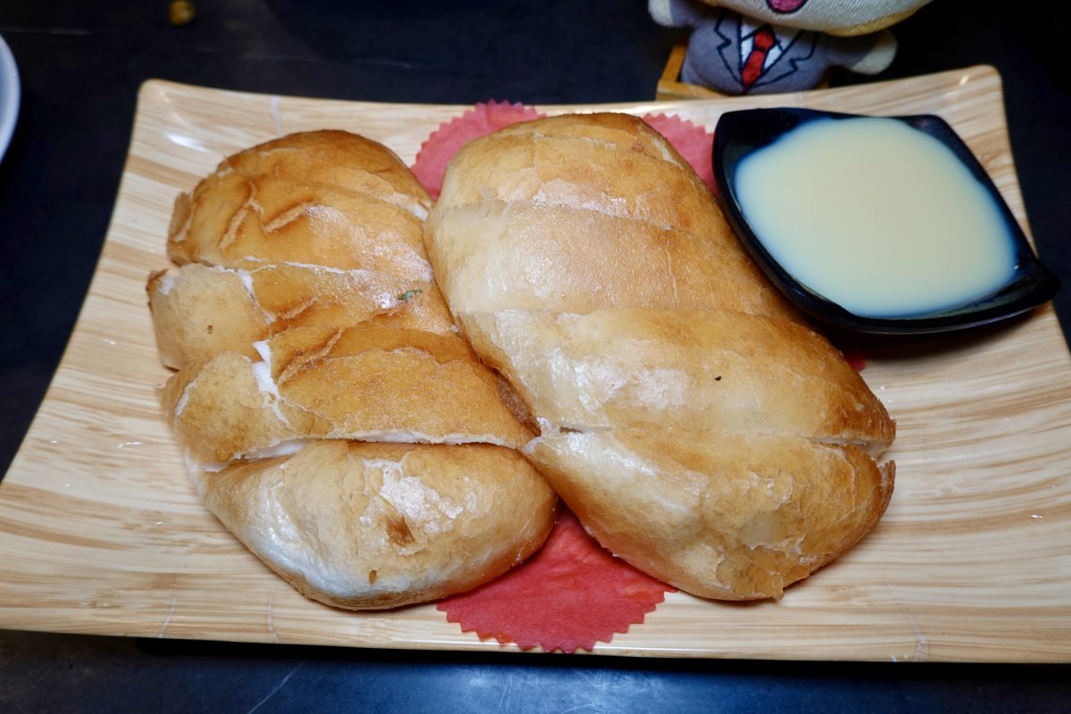 【台北六張犁站美食】品鱻海鮮熱炒店 2026：「輝達」（NVIDIA）執行長黃仁勳「兆元宴」韓國版，平價海鮮熱炒店，經濟實惠，熱門聚餐地點 7412