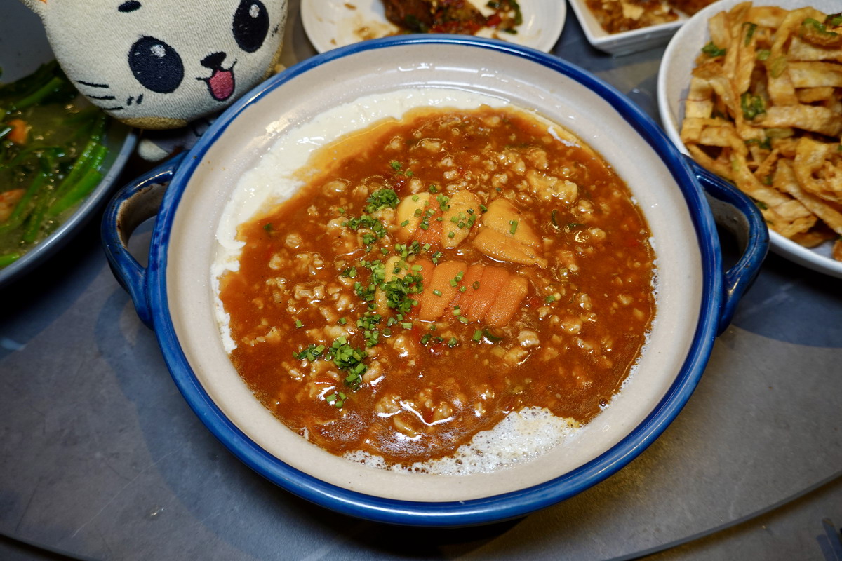 【台北忠孝敦化站美食】四味軒台菜餐廳 Savique Taiwanese Cuisine 2026：東區新開幕台菜餐廳，烤鴨+現流海鮮+手工功夫菜，聚餐口袋新名單 7417