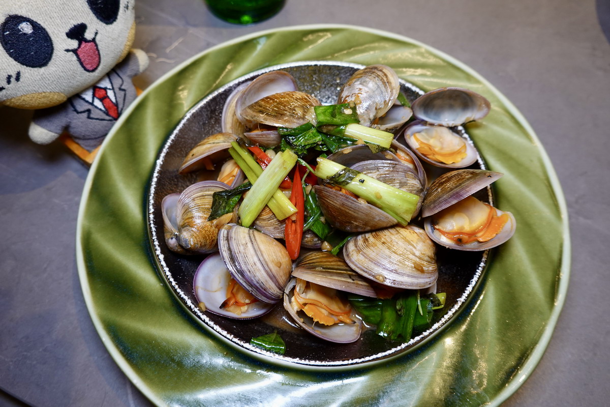 【台北忠孝敦化站美食】四味軒台菜餐廳 Savique Taiwanese Cuisine 2026：東區新開幕台菜餐廳，烤鴨+現流海鮮+手工功夫菜，聚餐口袋新名單 7417