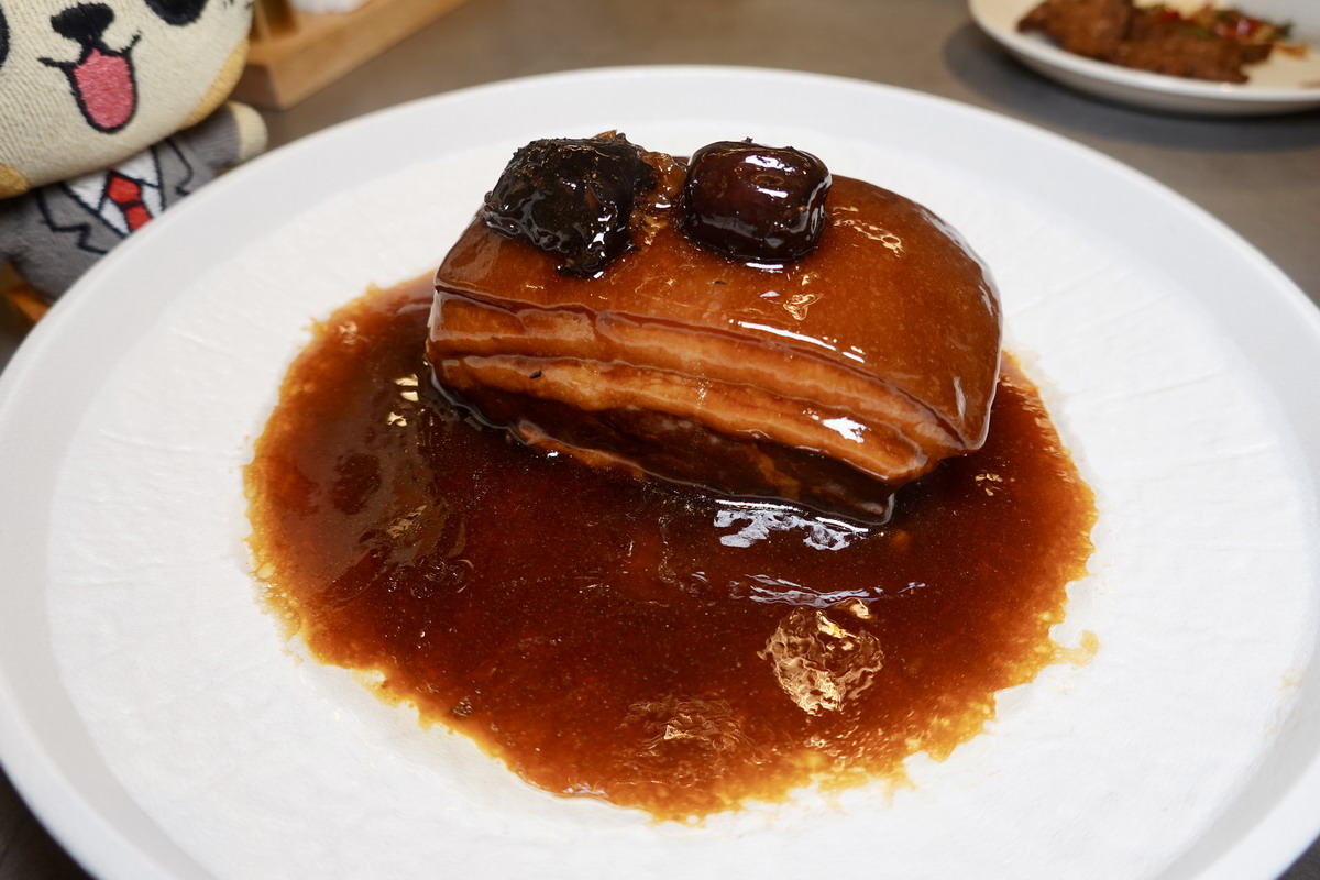 【台北忠孝敦化站美食】四味軒台菜餐廳 Savique Taiwanese Cuisine 2026：東區新開幕台菜餐廳，烤鴨+現流海鮮+手工功夫菜，聚餐口袋新名單 7417