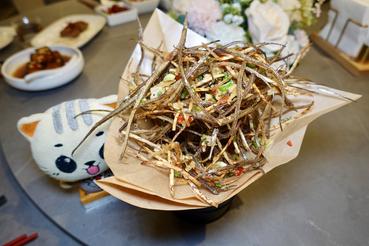 【台北忠孝敦化站美食】四味軒台菜餐廳 Savique Taiwanese Cuisine 2026：東區新開幕台菜餐廳，烤鴨+現流海鮮+手工功夫菜，聚餐口袋新名單 7417