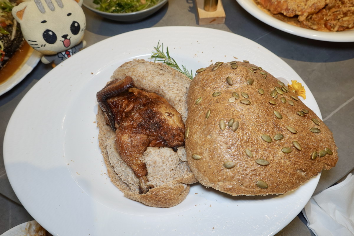 【台北忠孝敦化站美食】四味軒台菜餐廳 Savique Taiwanese Cuisine 2026：東區新開幕台菜餐廳，烤鴨+現流海鮮+手工功夫菜，聚餐口袋新名單 7417