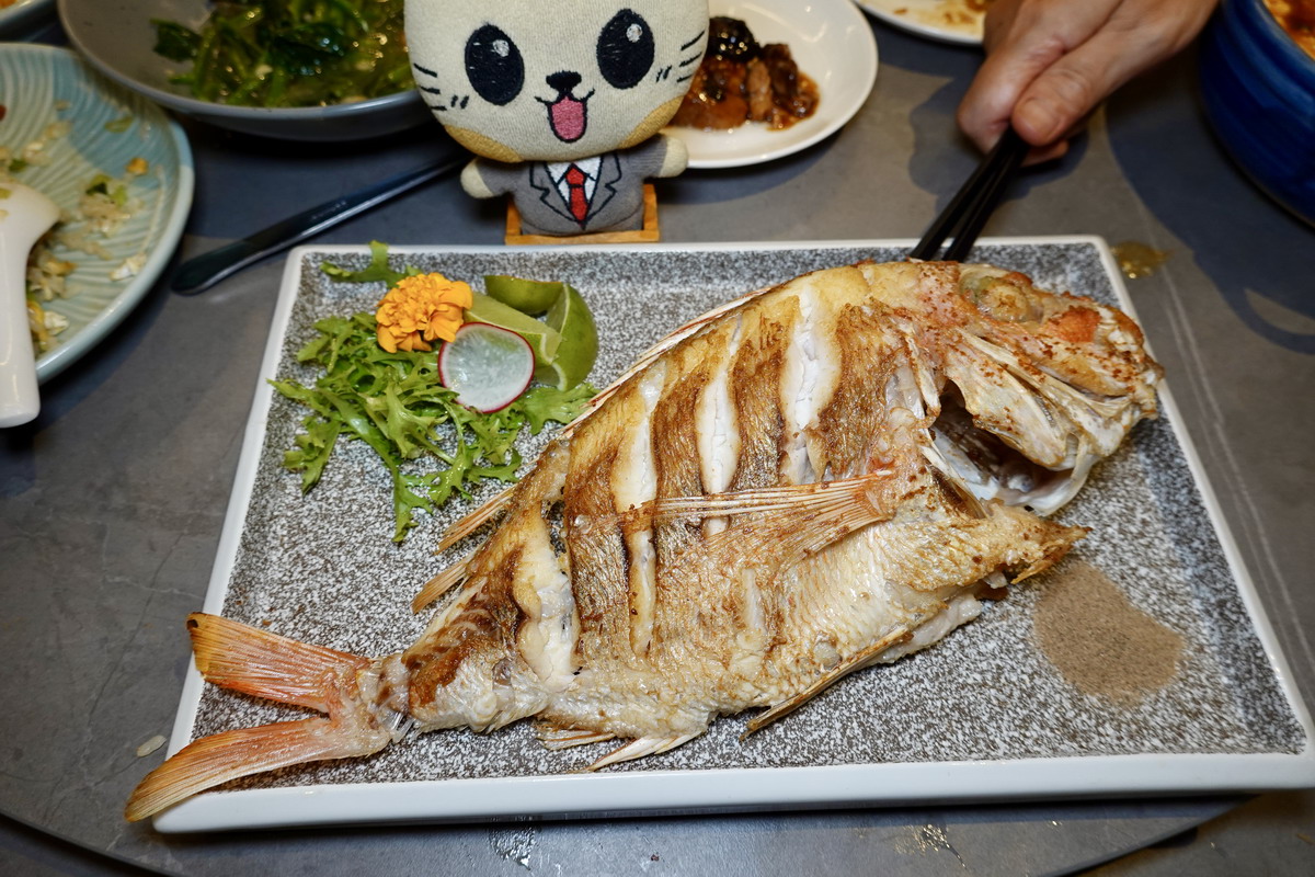 【台北忠孝敦化站美食】四味軒台菜餐廳 Savique Taiwanese Cuisine 2026：東區新開幕台菜餐廳，烤鴨+現流海鮮+手工功夫菜，聚餐口袋新名單 7417