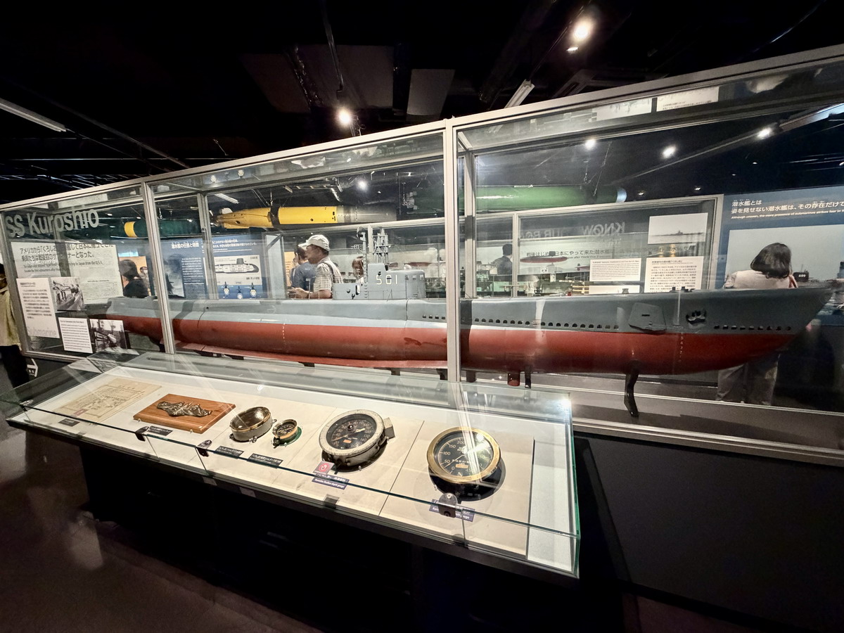 【日本廣島旅遊】鐵鯨館(海上自衛隊吳史料館)JMSDF Kure Museum 2026:免費參觀神秘的潛水艦,吳港必遊景點,軍事迷一定要朝聖的歷史與知識之旅 7418 【日本廣島旅遊】鐵鯨館(海上自衛隊吳史料館)JMSDF Kure Museum 2026:免費參觀神秘的潛水艦,吳港必遊景點,軍事迷一定要朝聖的歷史與知識之旅 7418