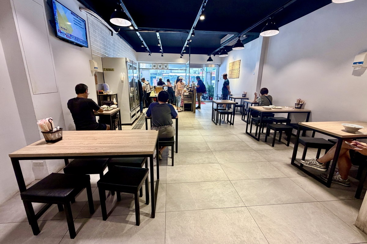 【新北新店市公所站美食】碧潭橋頭鵝肉 2026:米其林新入選,飄香超過30年的碧潭老字號在地美食,鵝肉鮮美,公告營業到下午3點只是參考用的,往往提早賣光光 7422 【新北新店市公所站美食】碧潭橋頭鵝肉 2026:米其林新入選,飄香超過30年的碧潭老字號在地美食,鵝肉鮮美,公告營業到下午3點只是參考用的,往往提早賣光光 7422