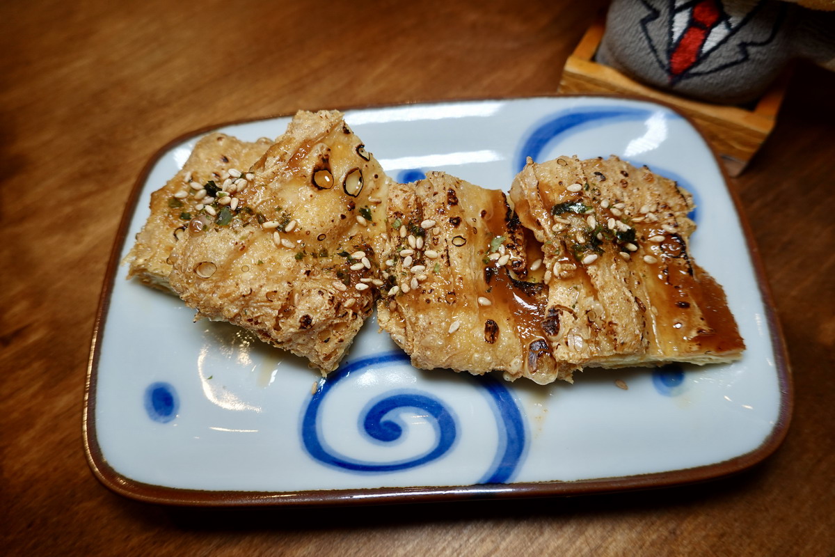 【台北世貿站美食】開囍滷肉飯專賣店 Opensmile 2026:洋派創新的台灣滷肉飯與滷排骨飯,米其林入選 7423 【台北世貿站美食】開囍滷肉飯專賣店 Opensmile 2026:洋派創新的台灣滷肉飯與滷排骨飯,米其林入選 7423
