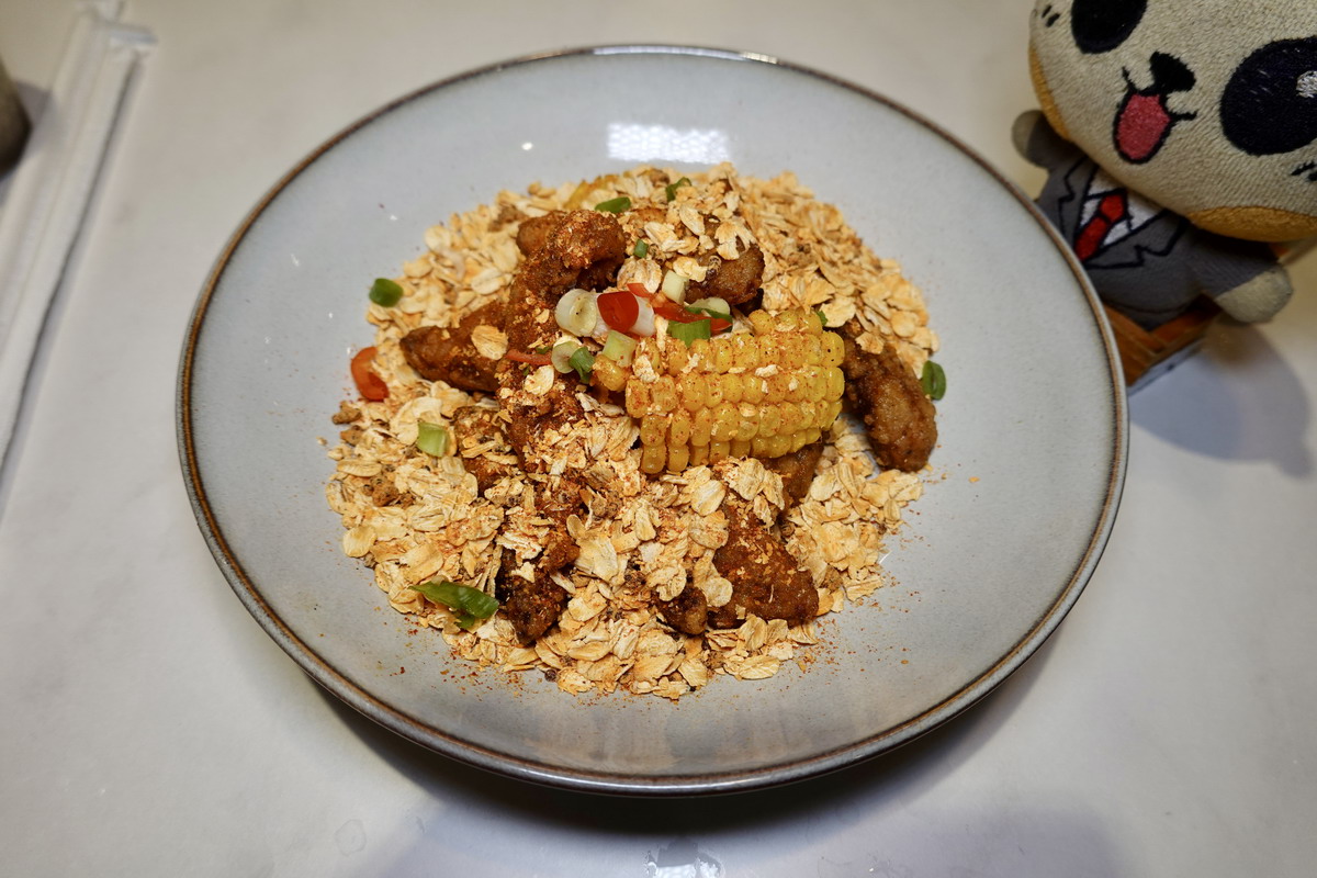 【台北中山站美食】檀島香港茶餐廳南西店 2026：檀島九週年慶「港味饗花蓮・山海鮮味祭」，香港茶餐廳名店在台灣，新菜色融入花蓮本土食材，燒鵝、蛋撻、絲襪奶茶都是招牌 7428