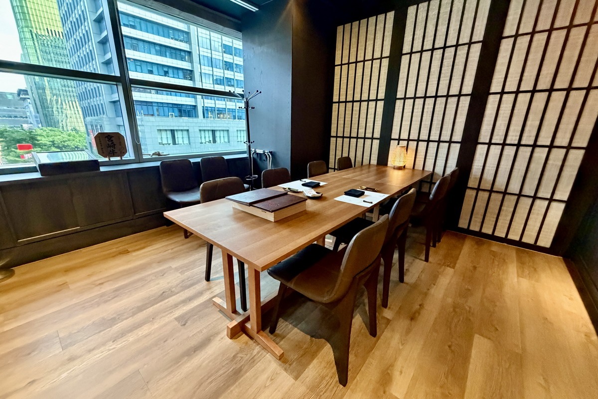 【台北市政府站美食】日山壽喜燒割烹 Hiyama 2026：日本東京百年壽喜燒老店來台灣，連續10年得到米其林1星，只用最高等級A5日本和牛，每月最後一個週二原價吃到飽！7431
