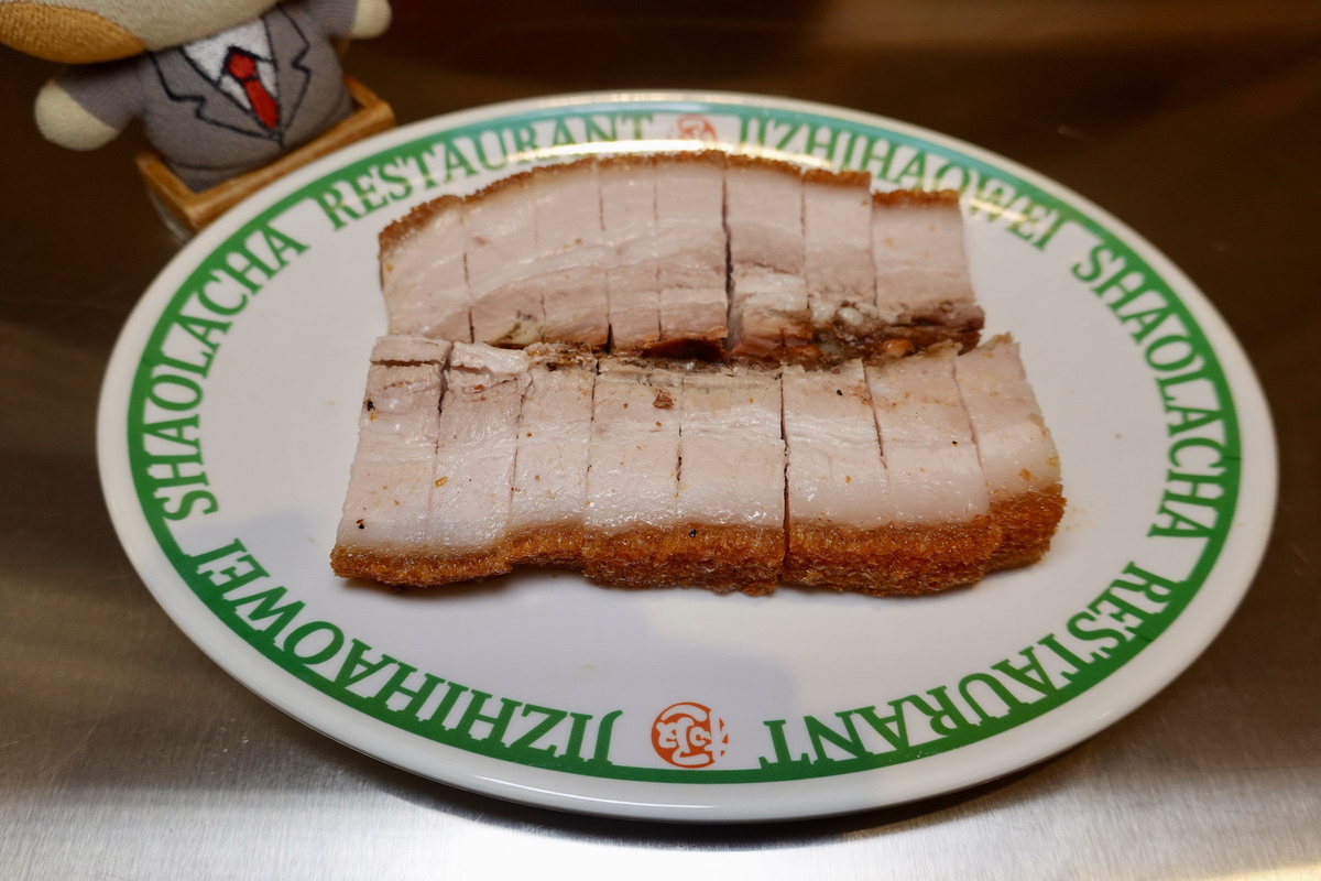 【台北國父紀念館站美食】極之好味松菸店燒臘茶餐廳 2026:小餐館卻是五星飯店等級手藝,燒臘飯、脆皮燒肉和肥龍叉燒太迷人(開幕有優惠) 7446 【台北國父紀念館站美食】極之好味松菸店燒臘茶餐廳 2026:小餐館卻是五星飯店等級手藝,燒臘飯、脆皮燒肉和肥龍叉燒太迷人(開幕有優惠) 7446