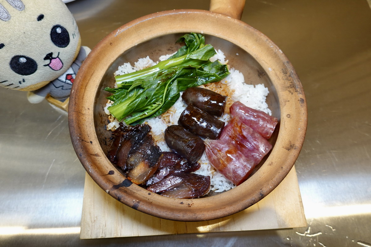 【台北國父紀念館站美食】極之好味松菸店燒臘茶餐廳 2026:小餐館卻是五星飯店等級手藝,燒臘飯、脆皮燒肉和肥龍叉燒太迷人(開幕有優惠) 7446 【台北國父紀念館站美食】極之好味松菸店燒臘茶餐廳 2026:小餐館卻是五星飯店等級手藝,燒臘飯、脆皮燒肉和肥龍叉燒太迷人(開幕有優惠) 7446