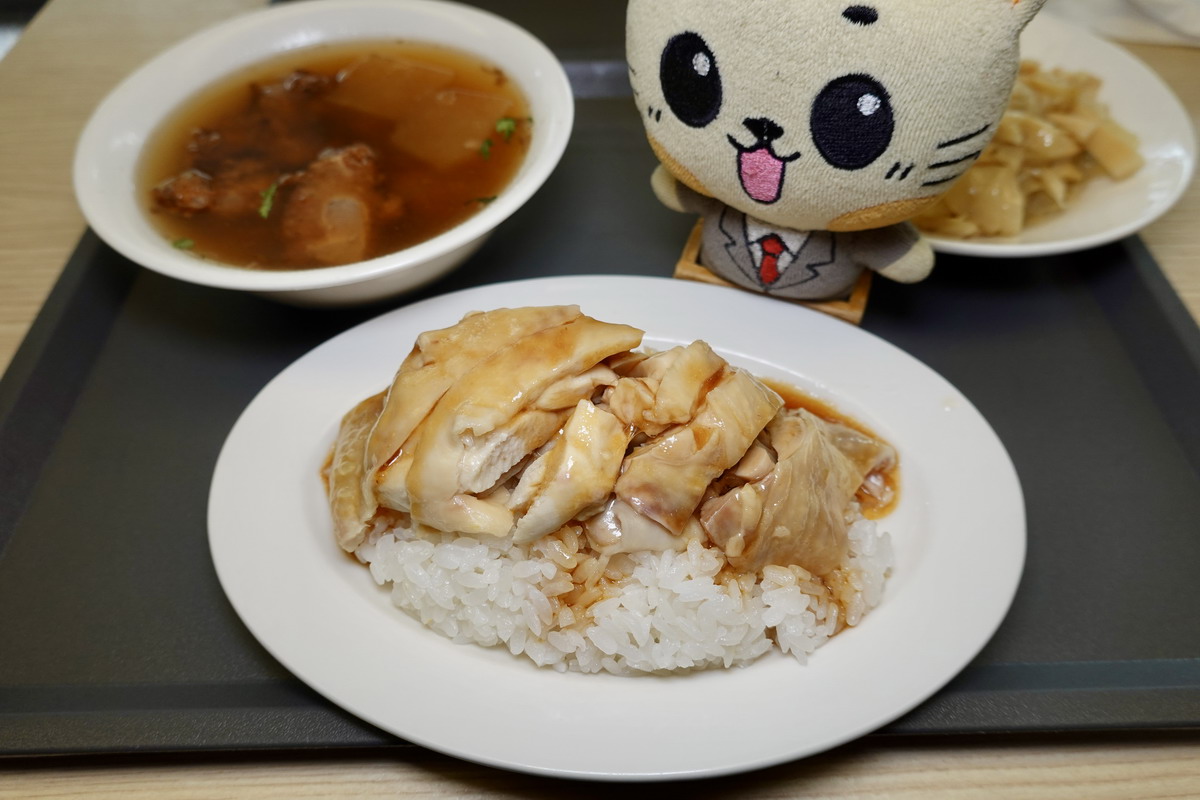 【新北板橋站美食】海山魯肉飯 2026：米其林入選，本地人和觀光客都會去吃的文青滷肉飯，加魚鬆南部口味是特色，雞肉飯也很厲害  7449