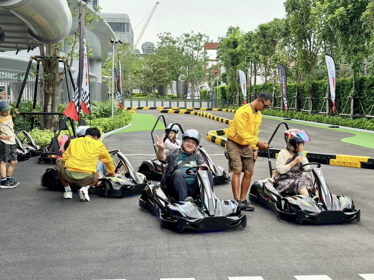 【泰國芭達雅旅遊】Grande Centre Point Voyage Pattaya 2026：泰國芭達雅最狂親子度假飯店新開幕，酒店自帶6000坪水上樂園免費玩、全部客房都是海景房、還有攀岩、泰拳、迷你賽車、遊戲室等遊樂設施，小孩玩瘋忙不完，全家都開心