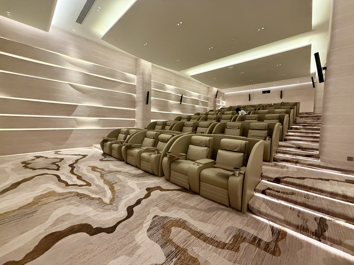 【泰國芭達雅旅遊】Grande Centre Point Voyage Pattaya 2026：泰國芭達雅最狂親子度假飯店新開幕，酒店自帶6000坪水上樂園免費玩、全部客房都是海景房、還有攀岩、泰拳、迷你賽車、遊戲室等遊樂設施，小孩玩瘋忙不完，全家都開心