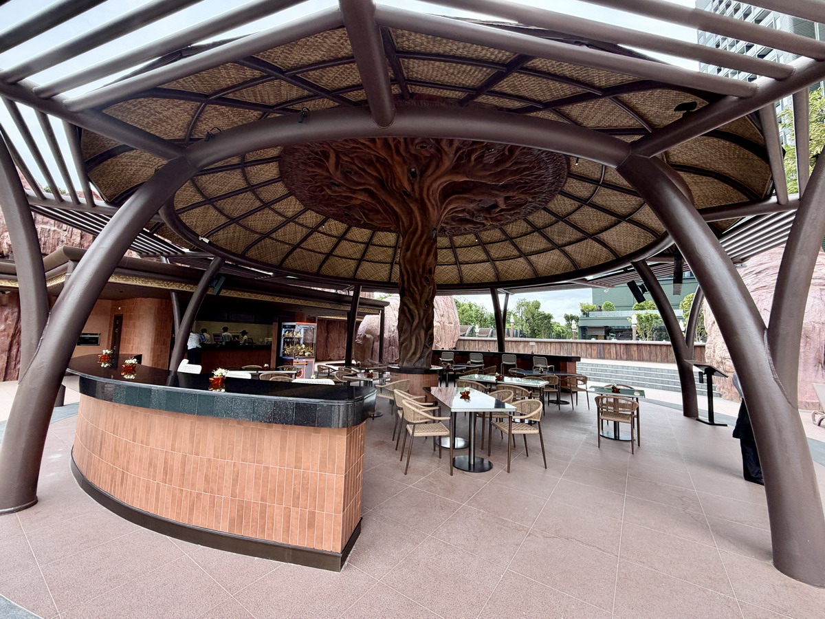 【泰國芭達雅旅遊】Grande Centre Point Voyage Pattaya 2026：泰國芭達雅最狂親子度假飯店新開幕，酒店自帶6000坪水上樂園免費玩、全部客房都是海景房、還有攀岩、泰拳、迷你賽車、遊戲室等遊樂設施，小孩玩瘋忙不完，全家都開心
