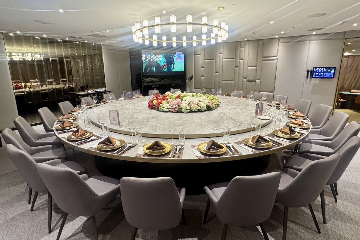 【台北市政府站美食】芯聚苑 2026:香嫩多汁的烤鴨、私房中華料理、手工現做港點,在舒適的環境裡大啖烤鴨,聚餐口袋新名單 7468 【台北市政府站美食】芯聚苑 2026:香嫩多汁的烤鴨、私房中華料理、手工現做港點,在舒適的環境裡大啖烤鴨,聚餐口袋新名單 7468