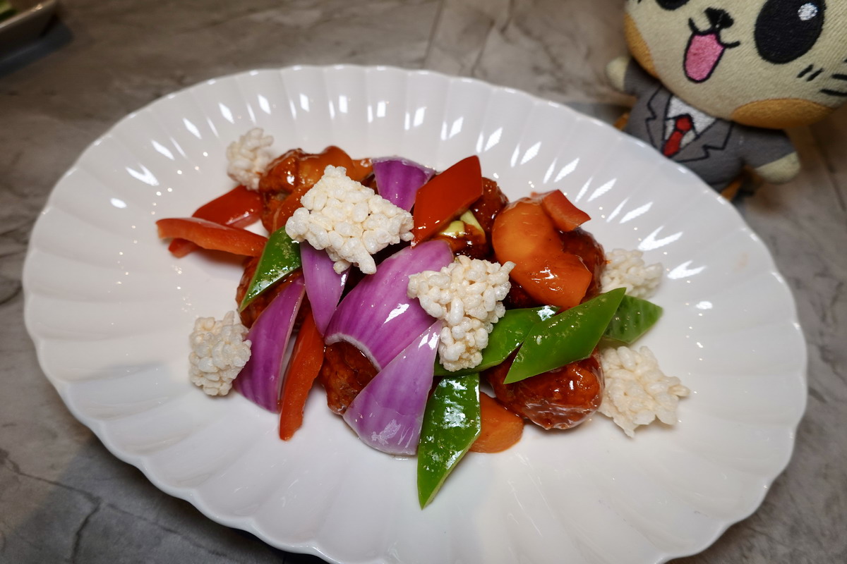 【台北市政府站美食】芯聚苑 2026:香嫩多汁的烤鴨、私房中華料理、手工現做港點,在舒適的環境裡大啖烤鴨,聚餐口袋新名單 7468 【台北市政府站美食】芯聚苑 2026:香嫩多汁的烤鴨、私房中華料理、手工現做港點,在舒適的環境裡大啖烤鴨,聚餐口袋新名單 7468