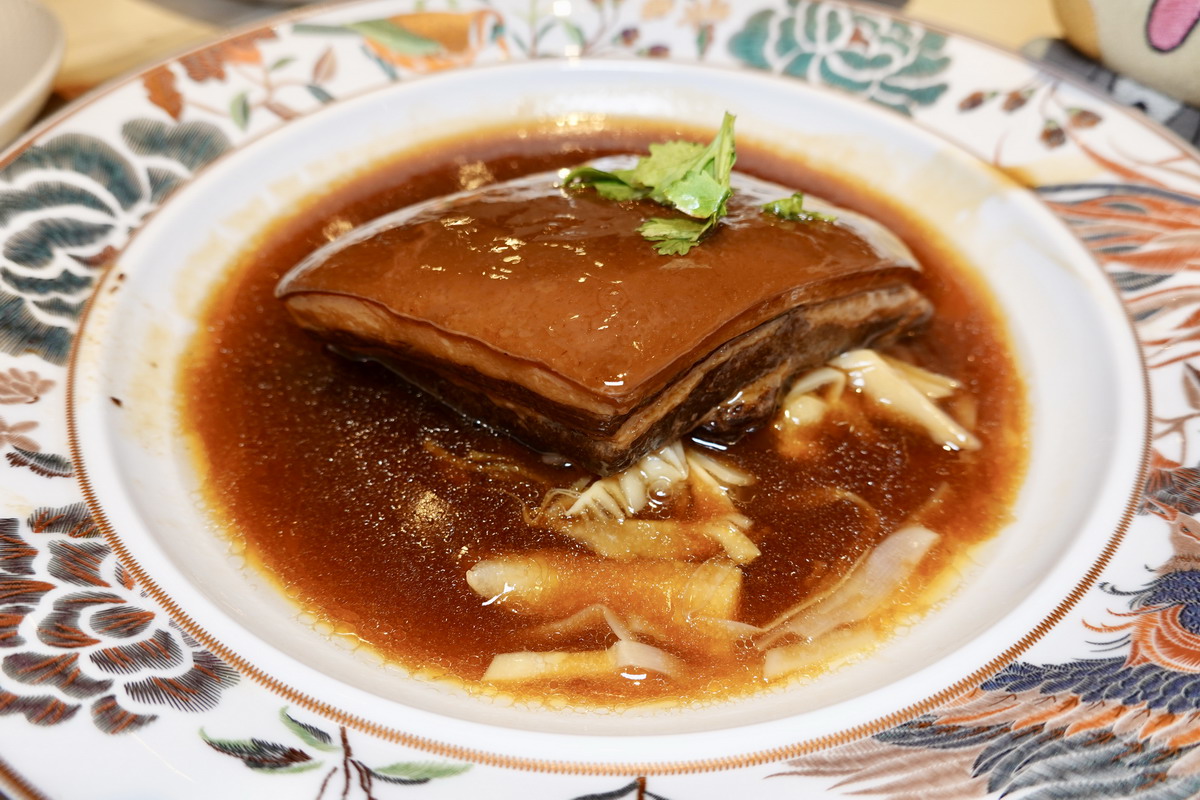 【台北國父紀念館站】福園台菜台北大巨蛋店 2026：台北大巨蛋新開幕精緻台菜餐廳，烏魚子、櫻花蝦、海鮮羹等台灣味都入菜，聚餐宴客新名單 7481