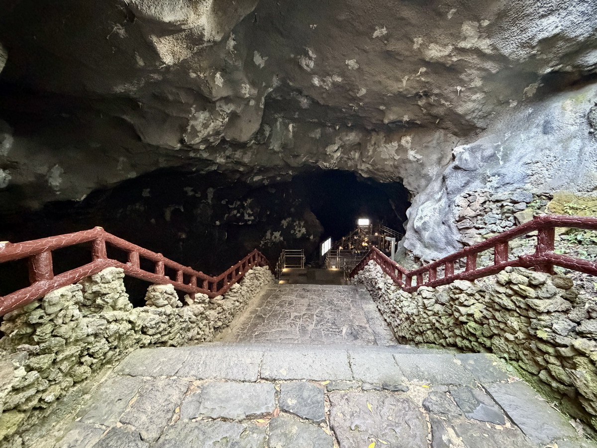 【韓國濟州島旅遊】萬丈窟 Manjanggul Lava Tube 2026：世界自然遺產，超大型地下火山熔岩洞窟，有世界最大熔岩石柱，濟州島特色景點 7520