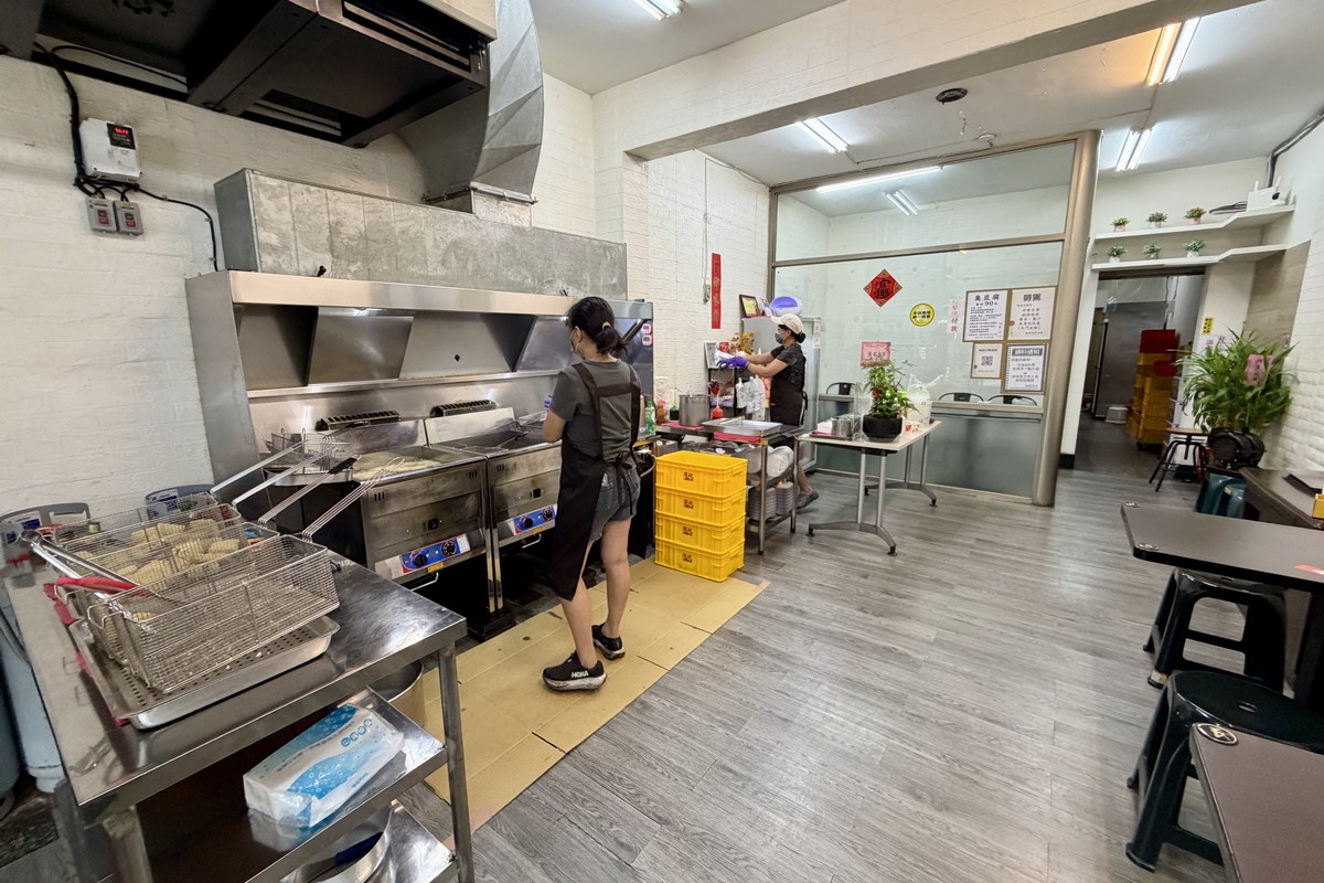 【台北公館站美食】師大分部神之臭豆腐本店 2026:外酥內嫩,被網友稱為「神之臭豆腐」的攤車臭豆腐如今有店面,堅持職人精神,臭豆腐控必吃 7531 【台北公館站美食】師大分部神之臭豆腐本店 2026:外酥內嫩,被網友稱為「神之臭豆腐」的攤車臭豆腐如今有店面,堅持職人精神,臭豆腐控必吃 7531