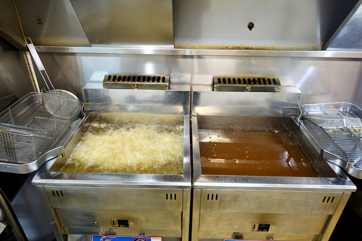 【台北公館站美食】師大分部神之臭豆腐本店 2026:外酥內嫩,被網友稱為「神之臭豆腐」的攤車臭豆腐如今有店面,堅持職人精神,臭豆腐控必吃 7531 【台北公館站美食】師大分部神之臭豆腐本店 2026:外酥內嫩,被網友稱為「神之臭豆腐」的攤車臭豆腐如今有店面,堅持職人精神,臭豆腐控必吃 7531