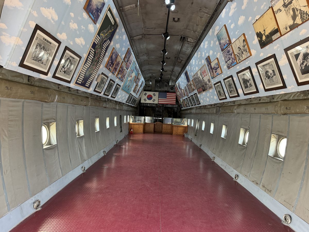 【韓國泗川旅遊】泗川航空宇宙博物館 Sacheon Aerospace Museum (Part.1) 2026:航空迷的樂園,陳列多架歷史名機,包含B-29轟炸機及C-54韓國總統專機 7547 【韓國泗川旅遊】泗川航空宇宙博物館 Sacheon Aerospace Museum (Part.1) 2026:航空迷的樂園,陳列多架歷史名機,包含B-29轟炸機及C-54韓國總統專機 7547